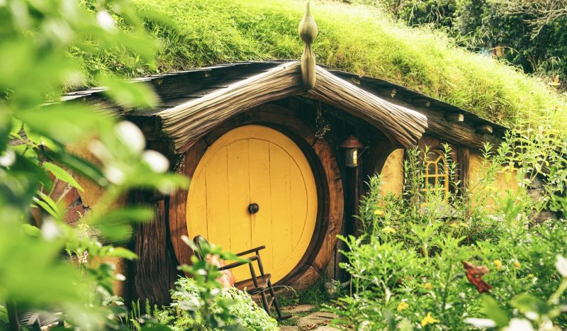 hobbiton hobbit hole