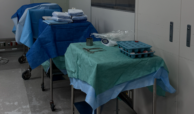 Bild: materiel på operationssal. Foto: Malin Andrée